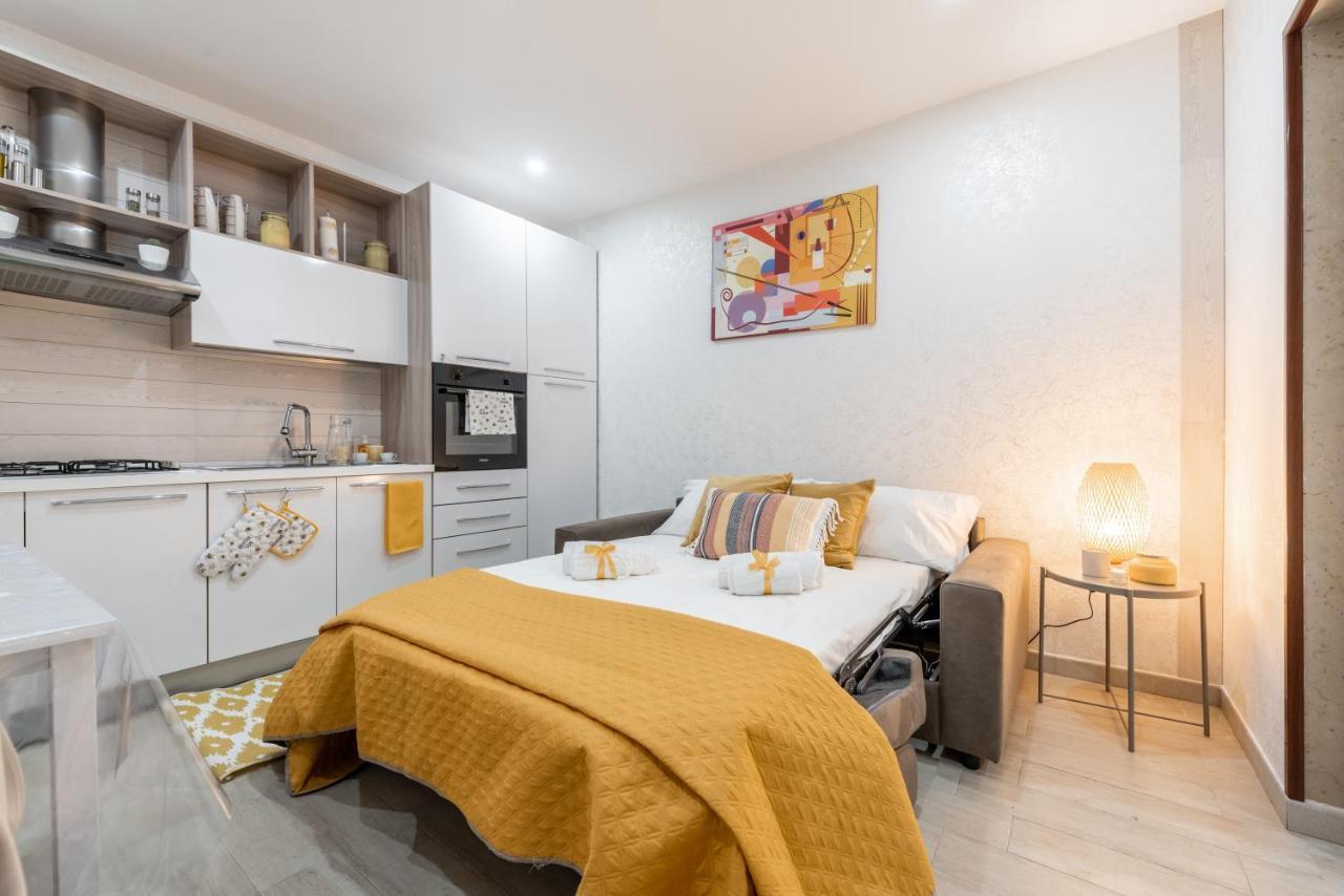 Yhellow Home Comfy Apartment Бари Экстерьер фото